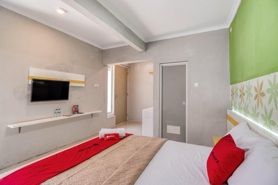 Reddoorz Near Malioboro Tugu Station Jogja Hotel Yogyakarta Exterior photo
