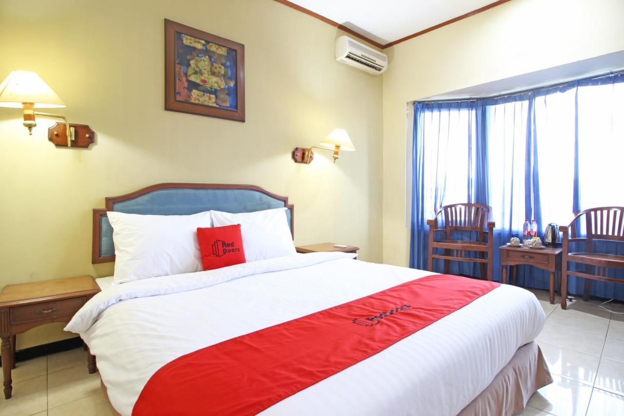 Reddoorz Near Malioboro Tugu Station Jogja Hotel Yogyakarta Exterior photo