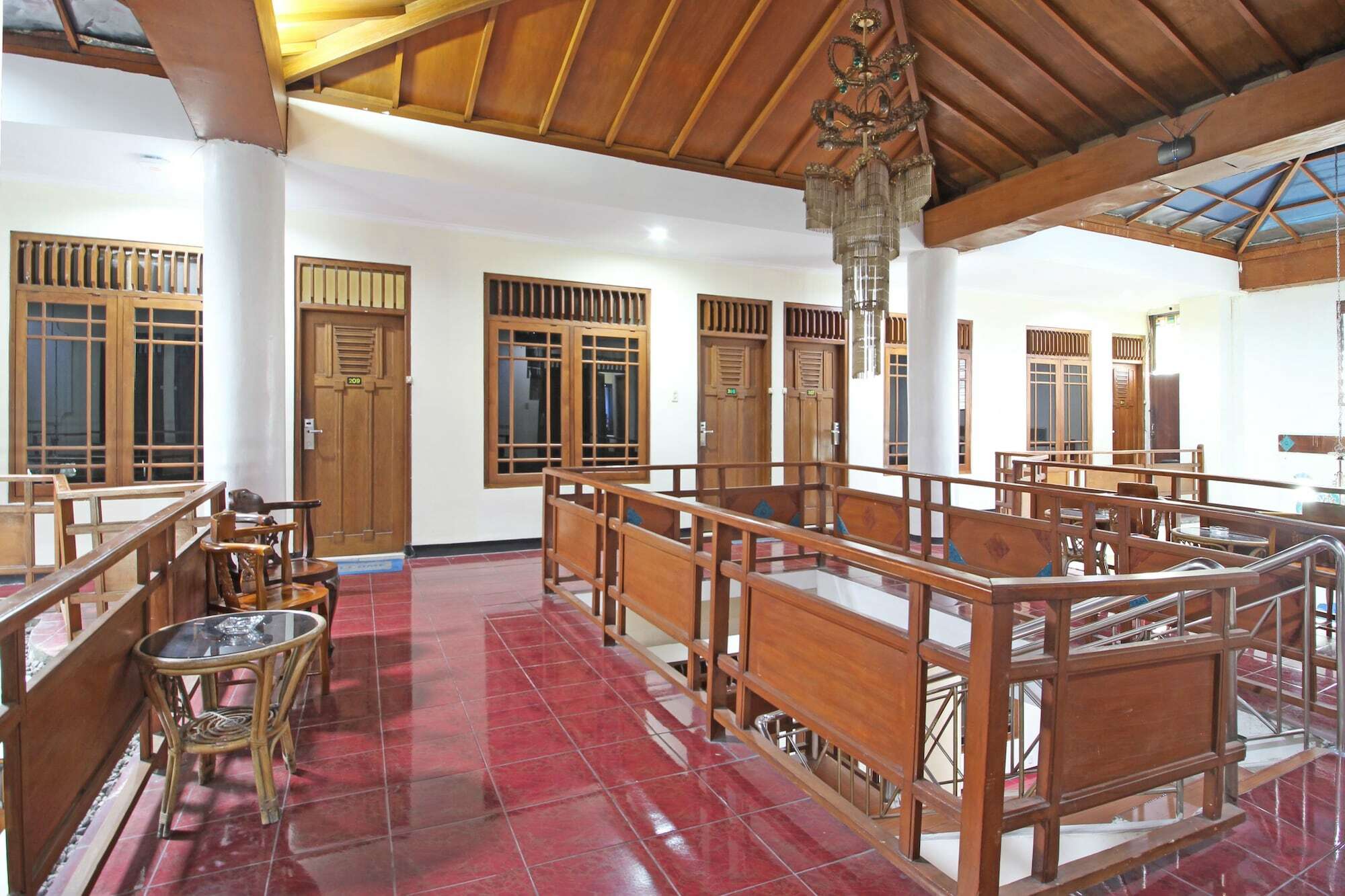 Reddoorz Near Malioboro Tugu Station Jogja Hotel Yogyakarta Exterior photo